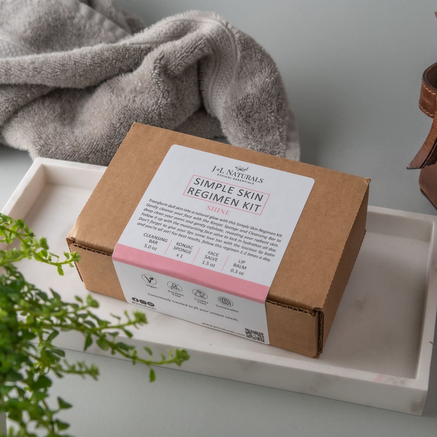 Kit Regimen Essenziale per la Pelle (Set da 4 Pezzi)